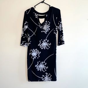 Banana Republic black and white pattern dress XS with stretch fabric, worn once.